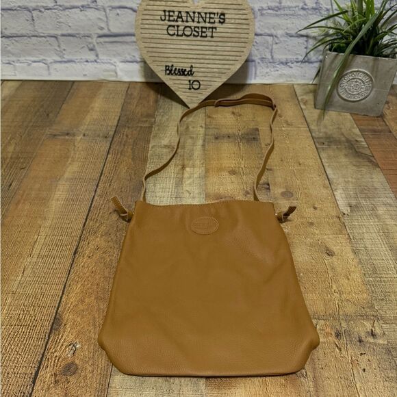 MILA Made In Los Angeles Brown Leather Crossbody
M.I.L.A.'s - Picture 11 of 12